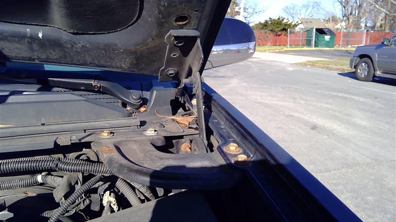 2007 CADILLAC ESCALADE Hood Hinge