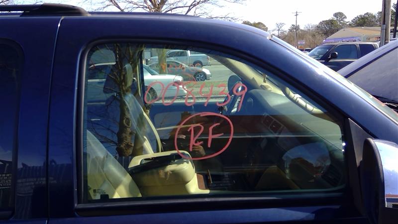 2007 CHEVROLET SUBURBAN 1500  07-14 R. Door Glass Front