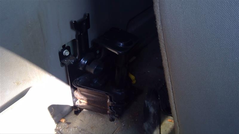 2005 CHEVROLET COLORADO Jack