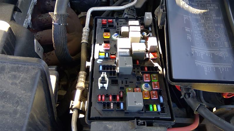 2020 CHEVROLET COLORADO  20 2.5L Fuse Box Engine