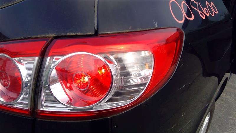 2011 HYUNDAI SANTA FE  10-12 Quarter Panel Mounted R. Taillight