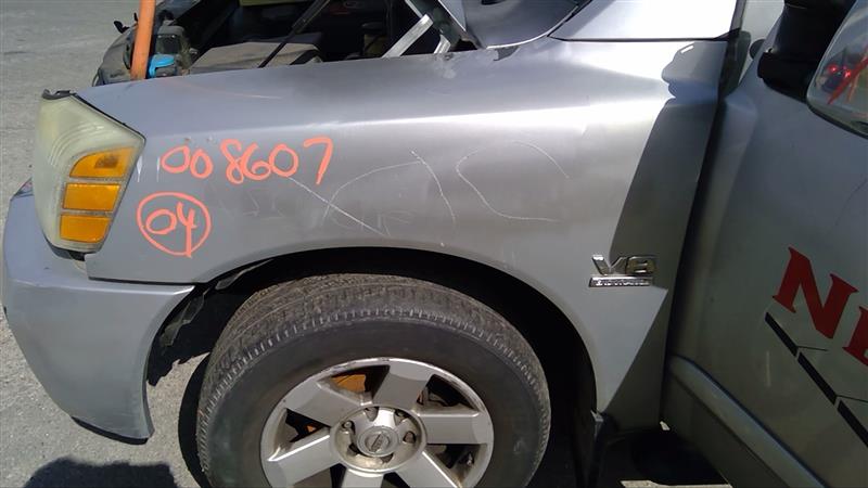 2004 NISSAN TITAN  04 L. Fender