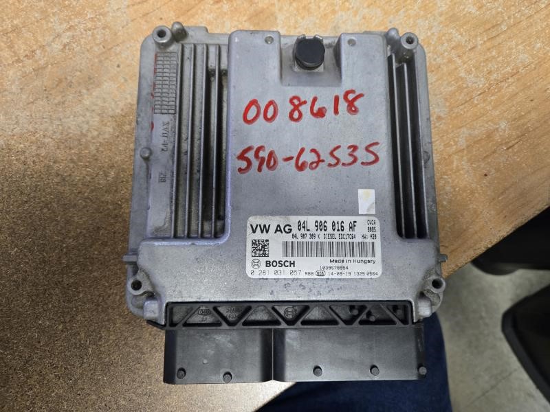 VOLKSWAGEN PASSAT 2015 Electronic Control Module 2.0L, AT Engine Control Module