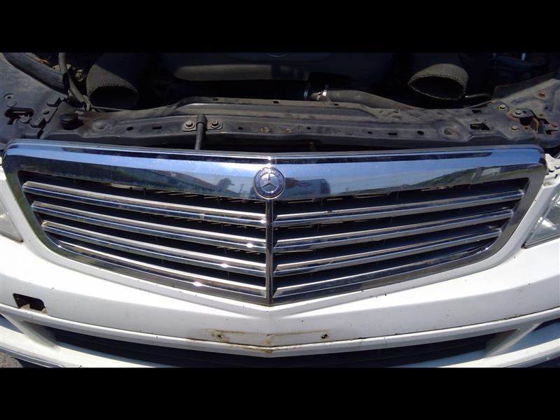2009 MERCEDES-BENZ MERCEDES C-CLASS  10-11 204 Type; C250 Upper W/o Sport Package Grille