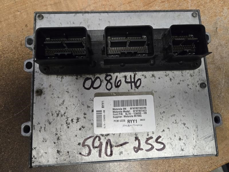 2006 LINCOLN NAVIGATOR  06 Electronic Control Module; (5.4L) Low Emissions (California) 4x4 ID 6L7A-HB Engine Control Module