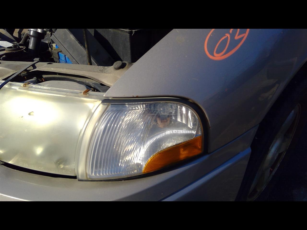 2002 NISSAN QUEST  01-02 Park Lamp-Turn Signal; (fender Mounted) L. Front Lamp