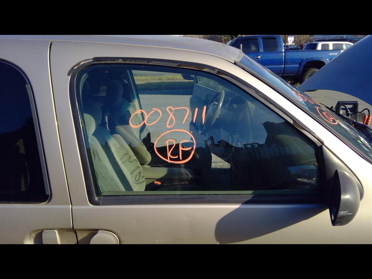 2002 NISSAN QUEST  99-02 R. Door Glass Front
