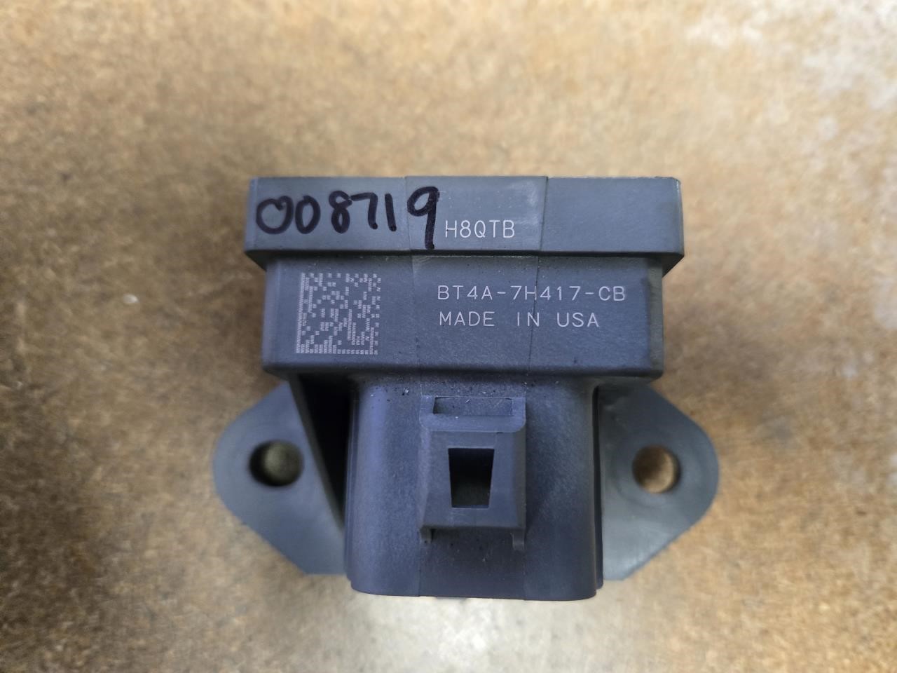 2015 FORD ESCAPE  13-16 Transfer Case; (ID BT4A-7H417-CB) Chassis Control Module