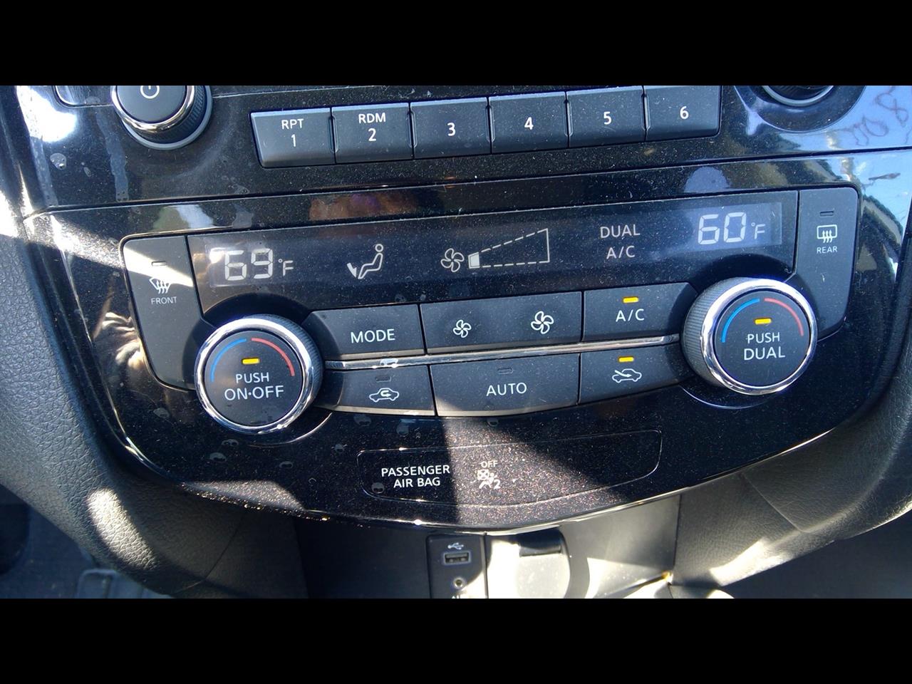 NISSAN ROGUE 2017 (AC), VIN J (1st digit, Japan built), w/dual zone ...