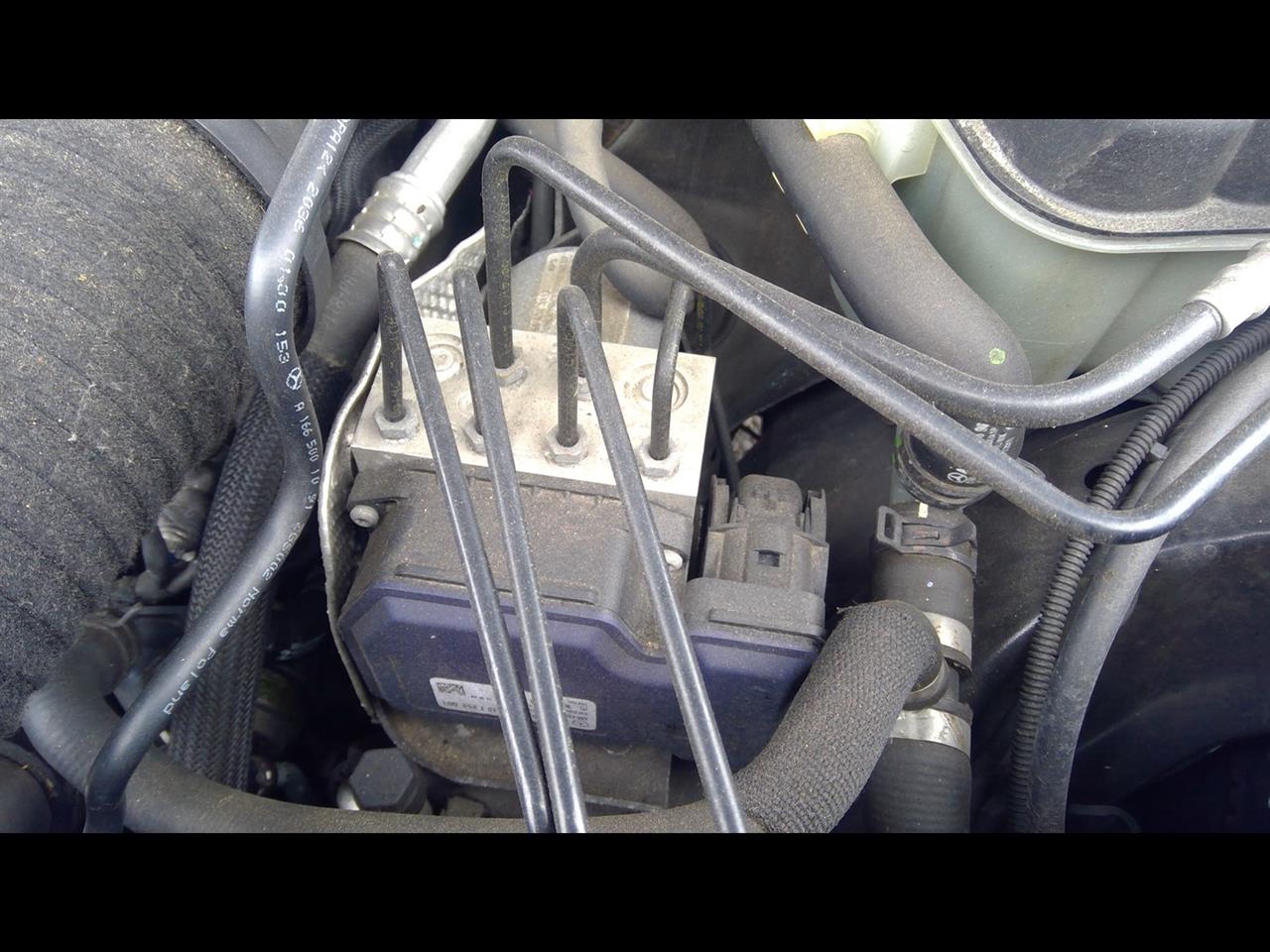 2014 MERCEDES-BENZ MERCEDES GL-CLASS  14-15 166 Type; GL550 W/o Adaptive Cruise Anti Lock Brake Parts