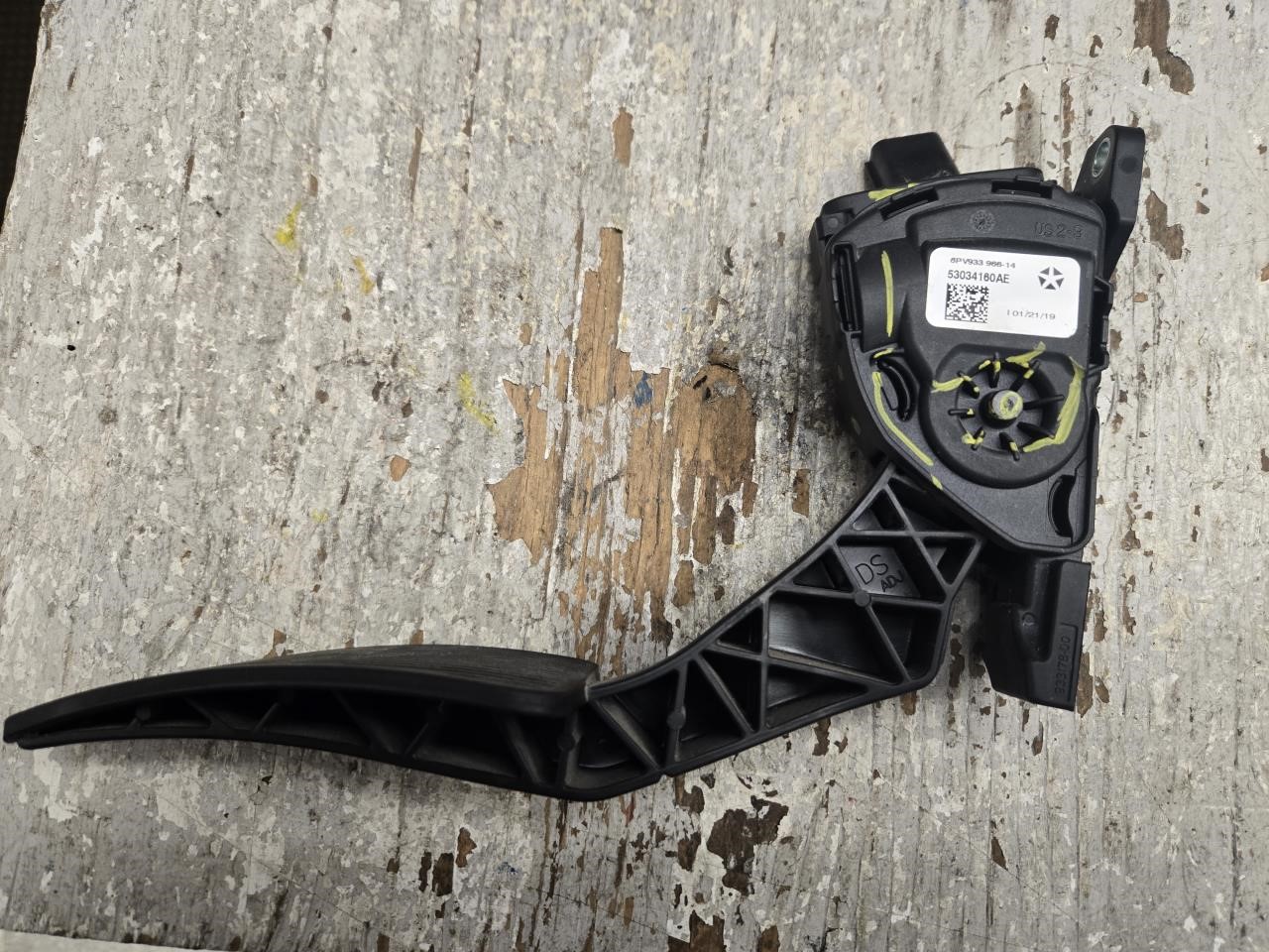 2019 DODGE DODGE 3500 PICKUP Accelerator Parts