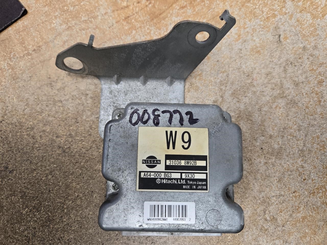 2010 NISSAN VERSA  10-11 Transmission; W/o CVT; 1.8L W/o Vehicle Dynamic Control Chassis Control Module