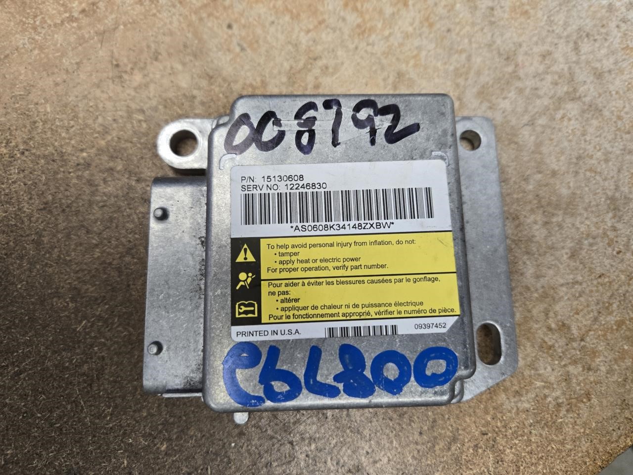 2004 CHEVROLET SILVERADO 1500 PICKUP  04 Air Bag; (below LH Front Seat) Regular Cab W/passenger Side Seat Sensor (opt AL0) Chassis Control Module