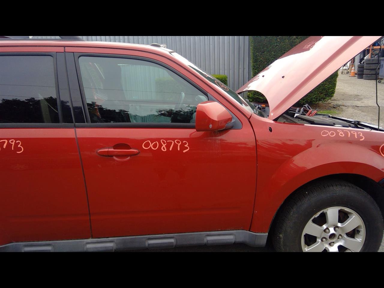 2010 FORD ESCAPE  09-12 (electric) R. Door Assembly Front