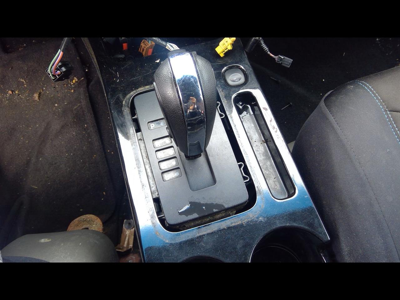 2010 FORD ESCAPE Transmission Shift Assembly