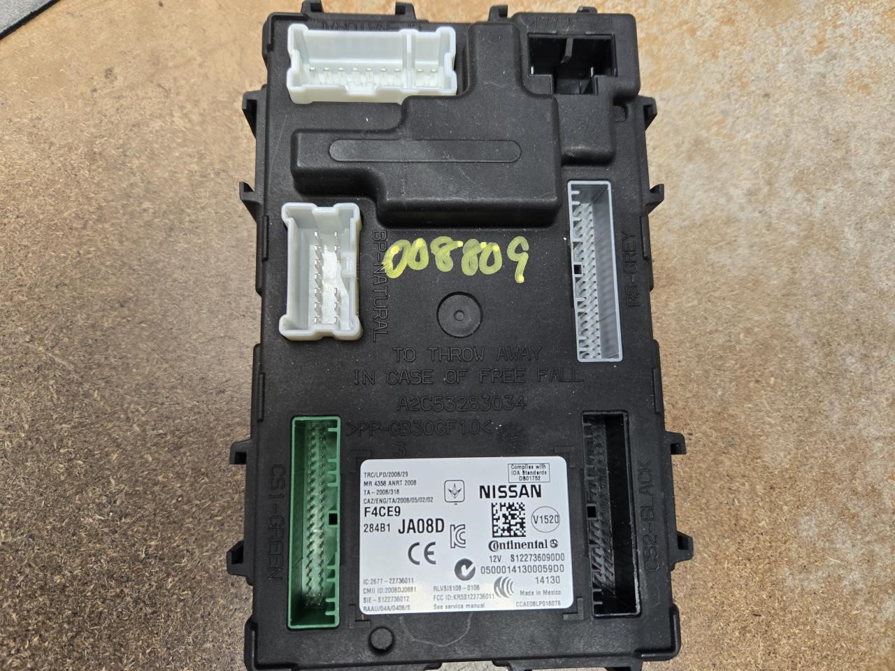 2014 DATSUN 810/MAXIMA Chassis Control Module