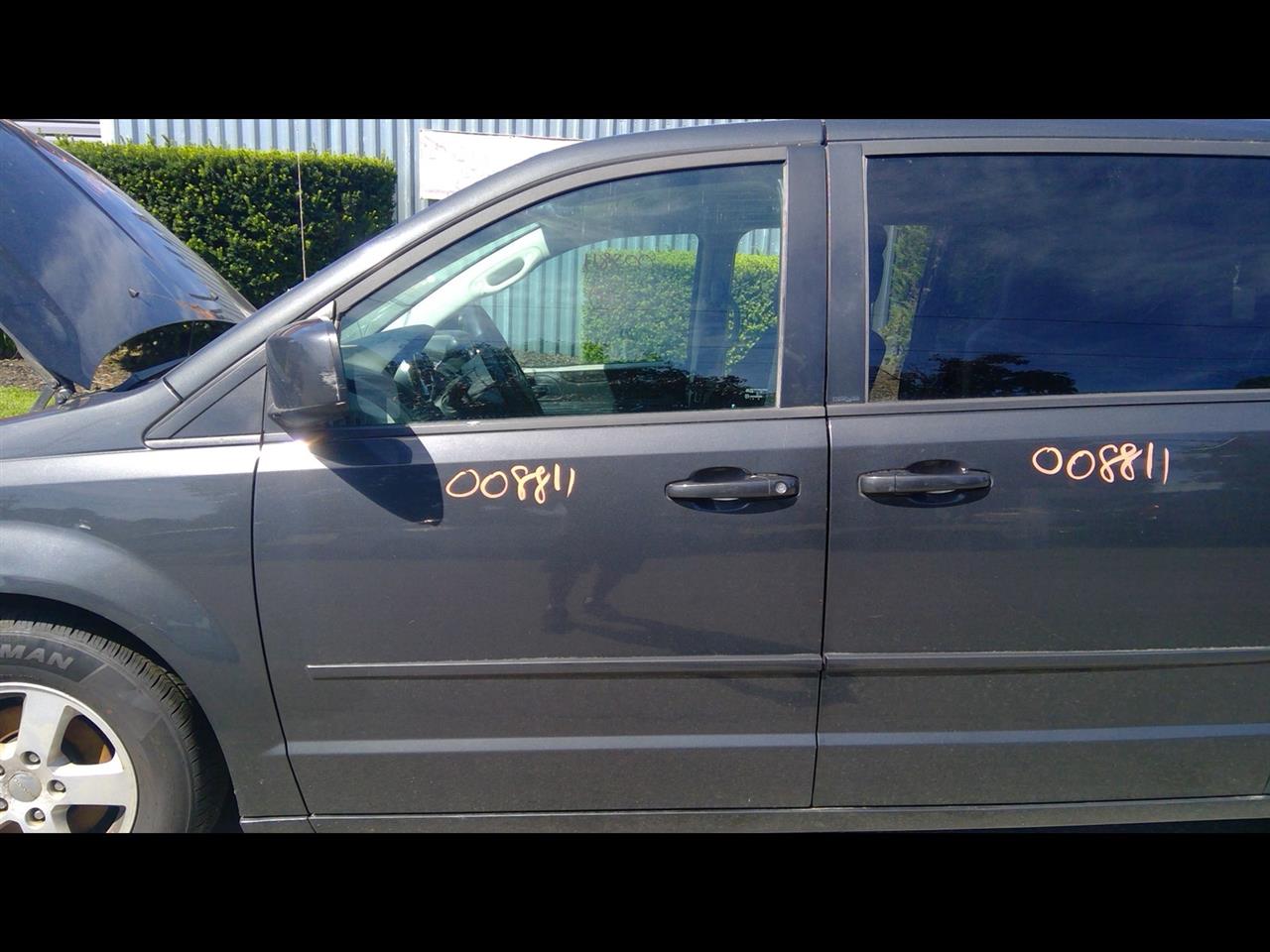 2012 DODGE CARAVAN  20 6 Pin Window Regulator Motor (power Sliding Side Door) W/door Moulding L. Door Assembly Front