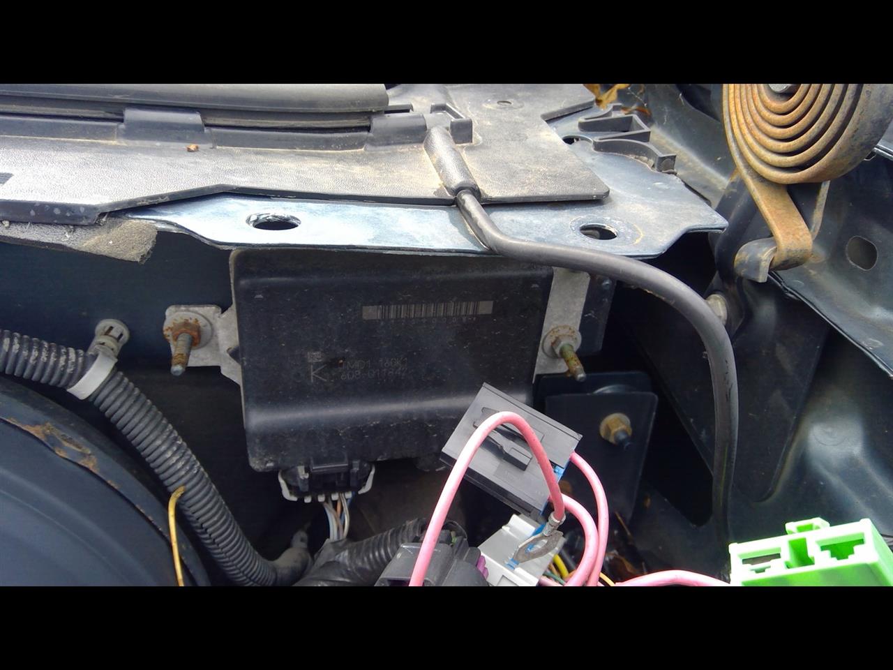 2007 CHEVROLET SILVERADO 1500 PICKUP  07 Throttle Control; (classic Style Creased Door Skin) (LH Firewall) Engine Control Module