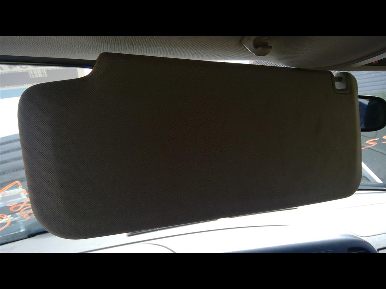 GMC SIERRA 2500 PICKUP 2007 new style (smooth door skin), w/o illumination L. Sun Visor