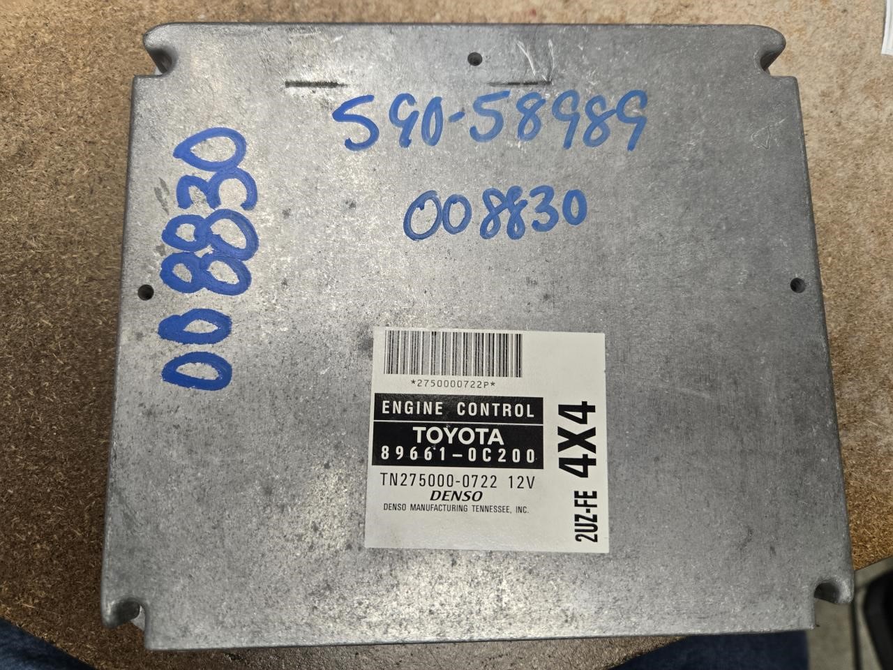 TOYOTA SEQUOIA 2001 Electronic Control Module (center dash), 4x4 Engine Control Module