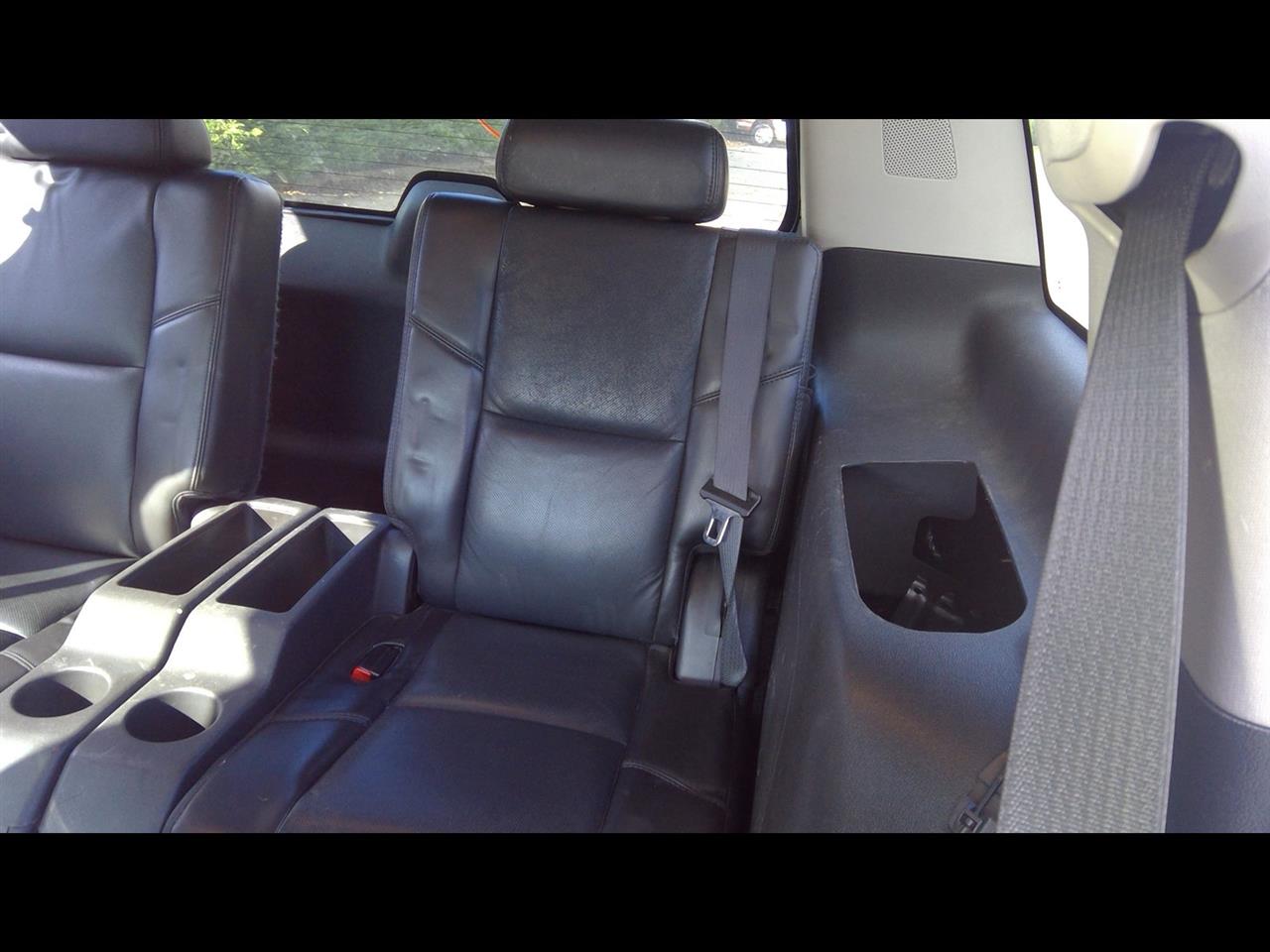 2007 CADILLAC ESCALADE Third Seat SW Van