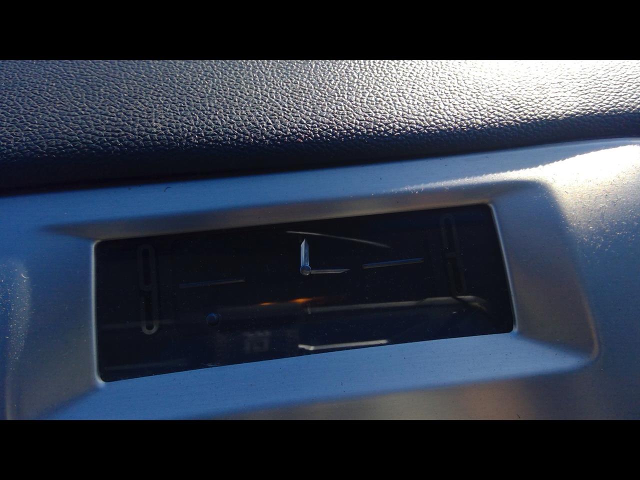 2007 CADILLAC ESCALADE Clock