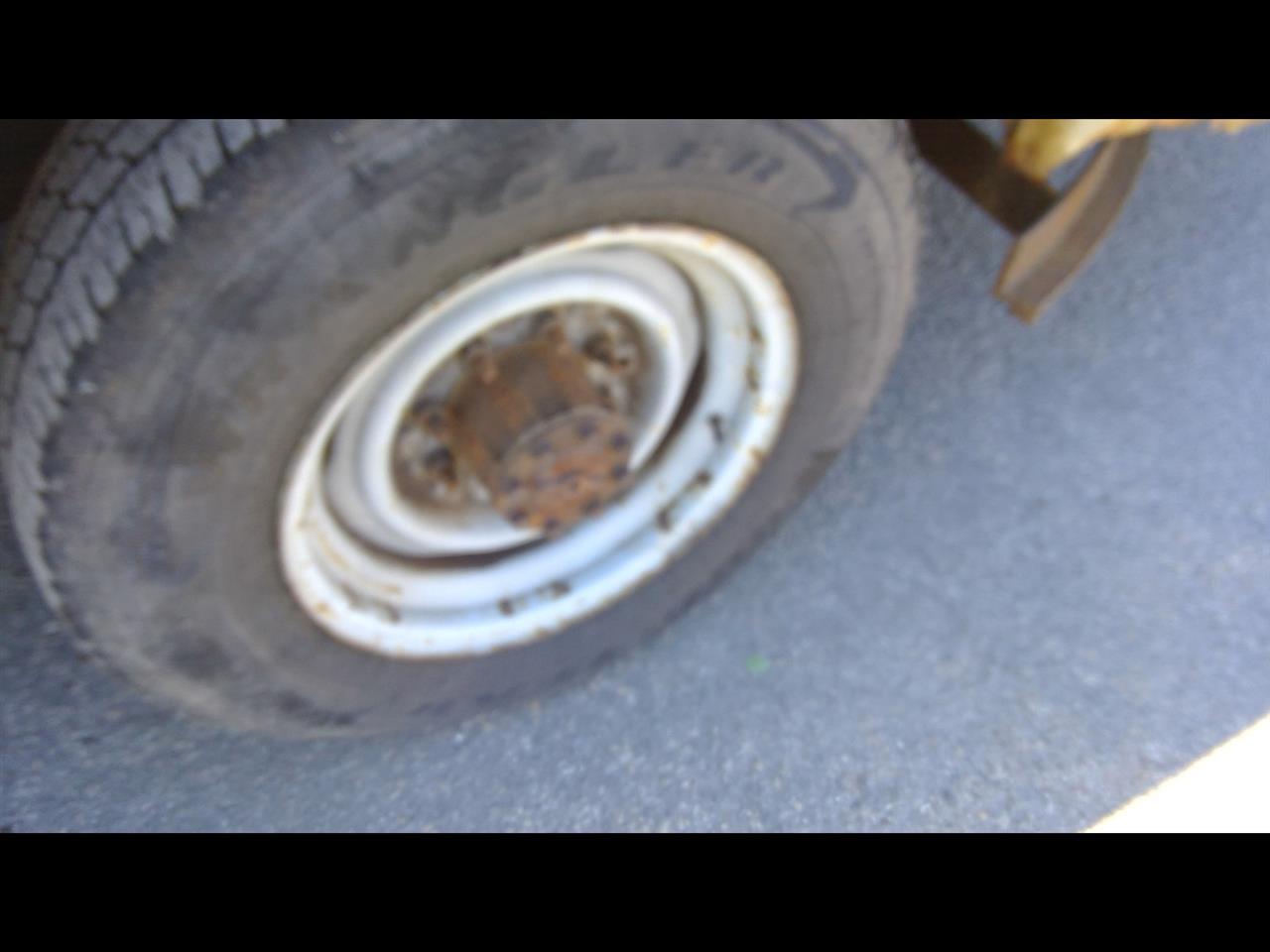 2006 FORD FORD E350 VAN  06-07 SRW (disc Brakes) 9.75`` Ring Gear Full-floating Axle (AdvanceTrac Roll Stability Control) (3.73 Ratio) Axle Assembly Rear