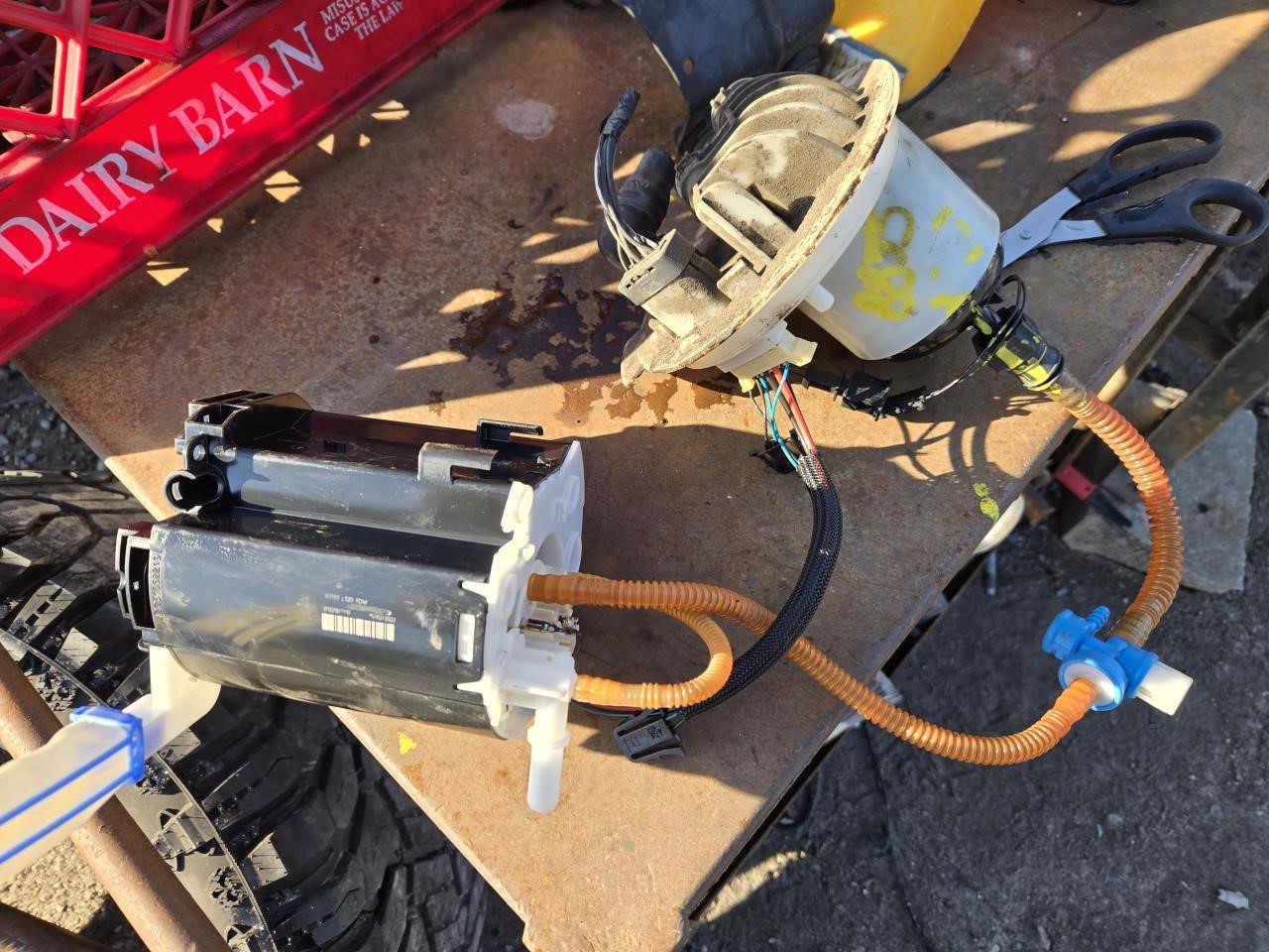2013 LAND ROVER RANGE ROVER SPORT  10-13 (5.0L) Pump Assembly (tank Mounted) Fuel Pump