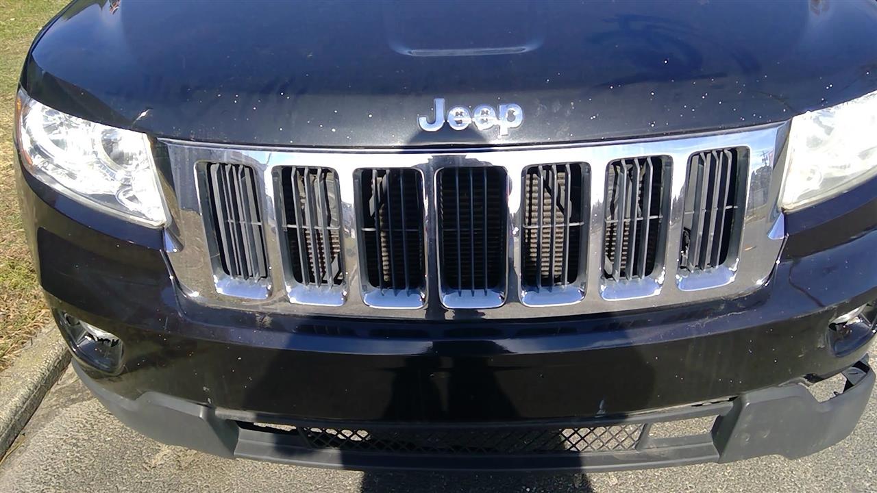 2012 JEEP GRAND CHEROKEE  13 Limited (VIN B 7th Digit) Upper (chrome With Vertical Accent Bars) Grille