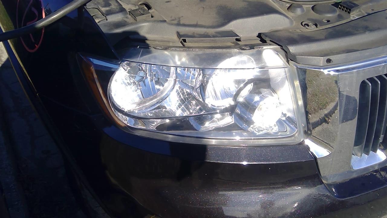 2012 JEEP GRAND CHEROKEE  13 Halogen (Laredo) R. Headlight Assembly