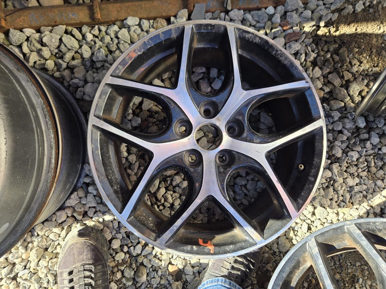 2018 FORD FOCUS  18 17x7 (alloy) 10 Spoke (5 Y Spokes) Machined Face With Black Painted Pockets Wheel