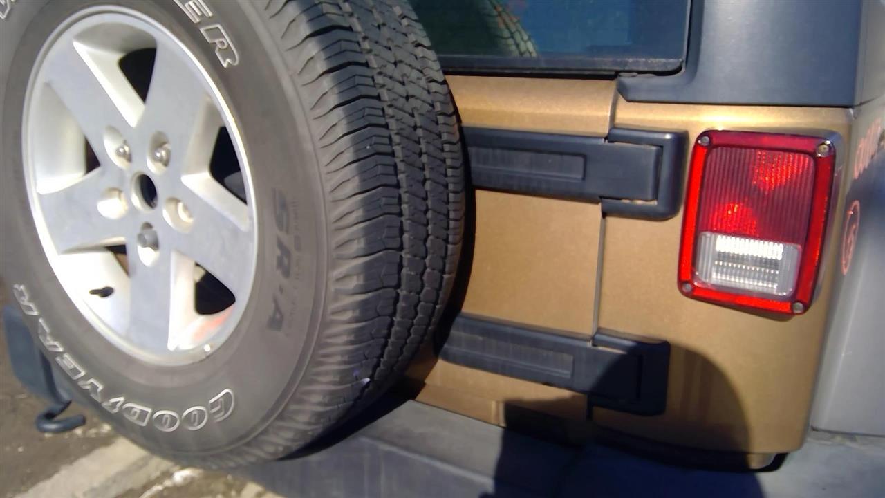 2015 JEEP WRANGLER  18 VIN W (6th Digit JK Body) Lower Door Assembly Rear Back