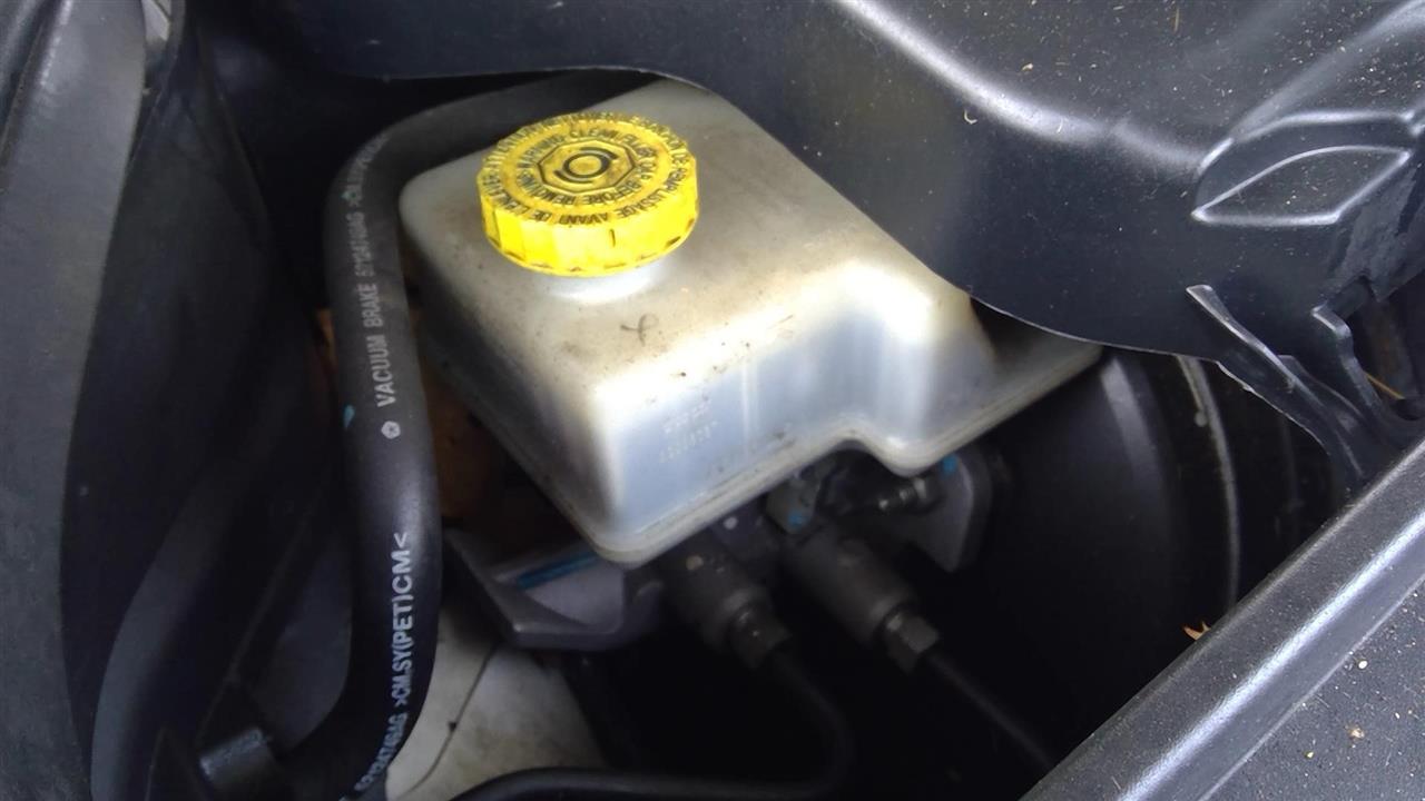 2012 DODGE DURANGO  11-15 Brake Master Cylinder