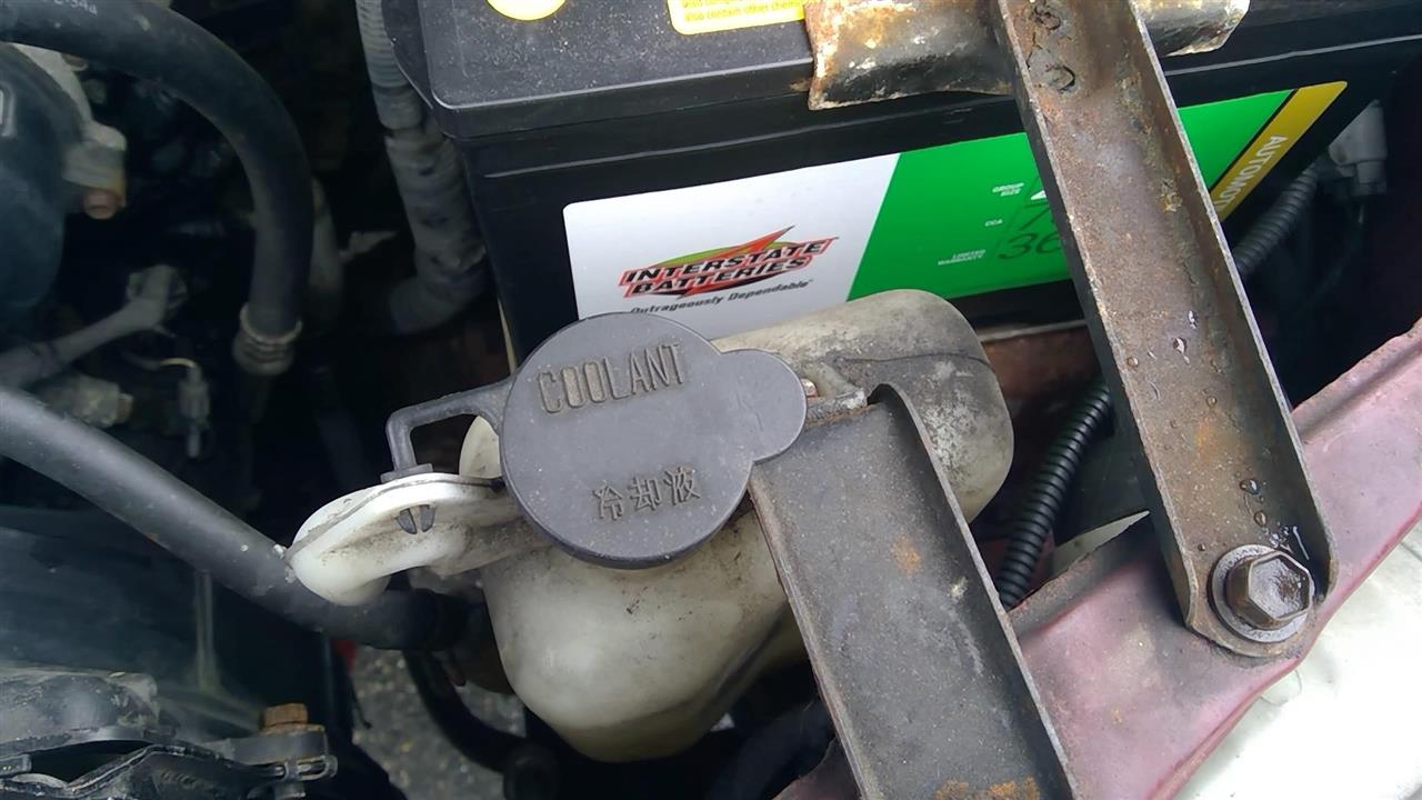 2002 TOYOTA TUNDRA  05-06 6 Cylinder (4.0L 1GRFE Engine) Coolant Reservoir