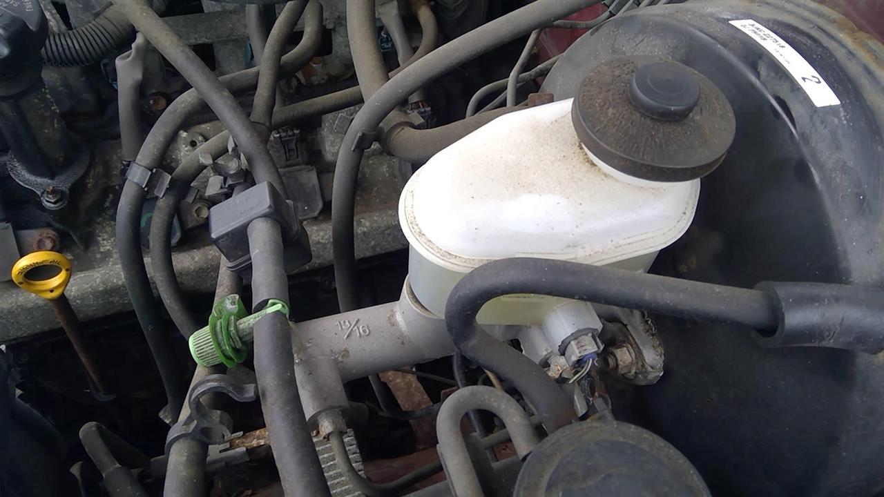 2002 TOYOTA TUNDRA Brake Master Cylinder
