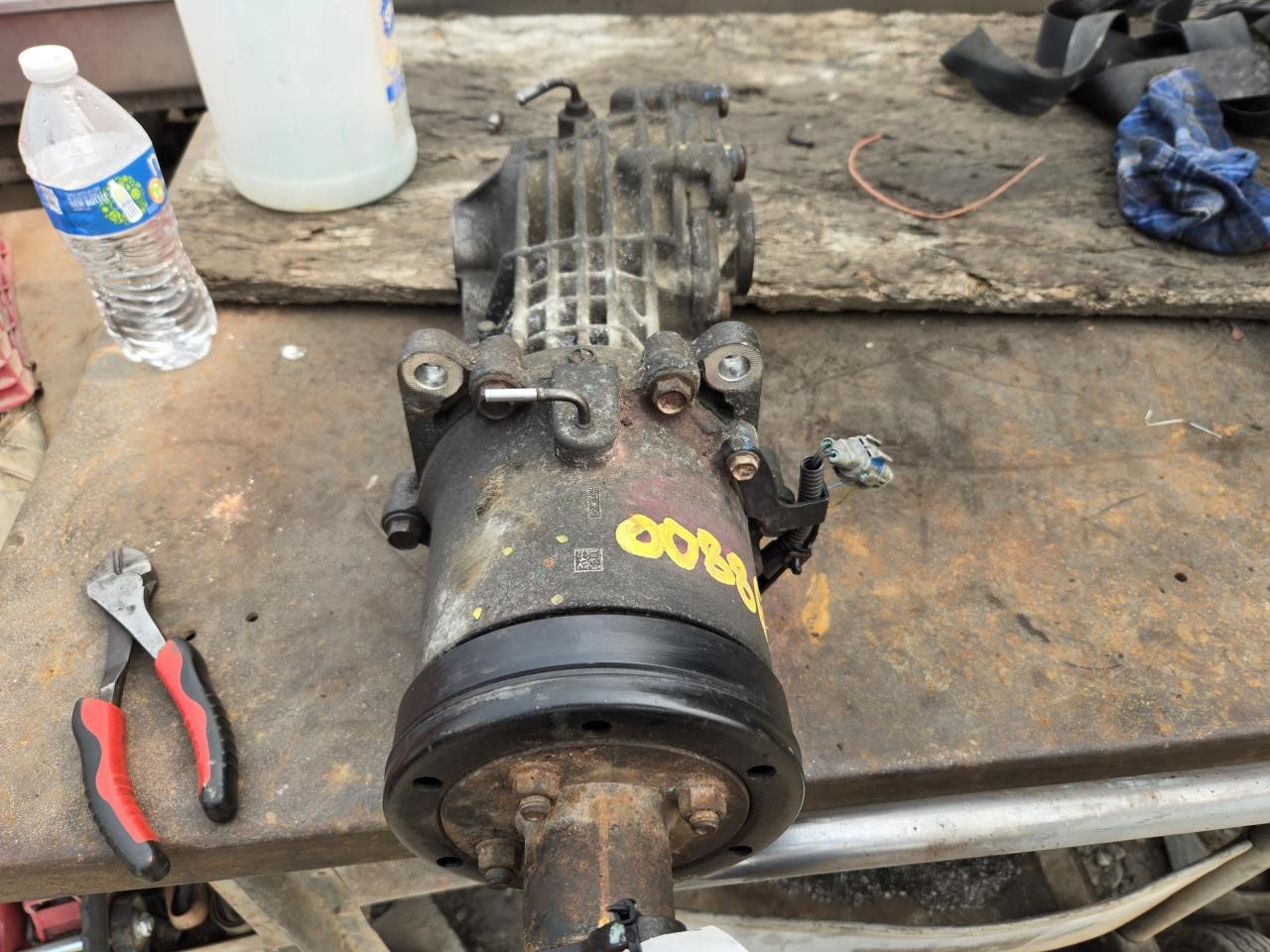 2014 NISSAN PATHFINDER  14-15 Rear Axle; (AWD) Carrier Assembly