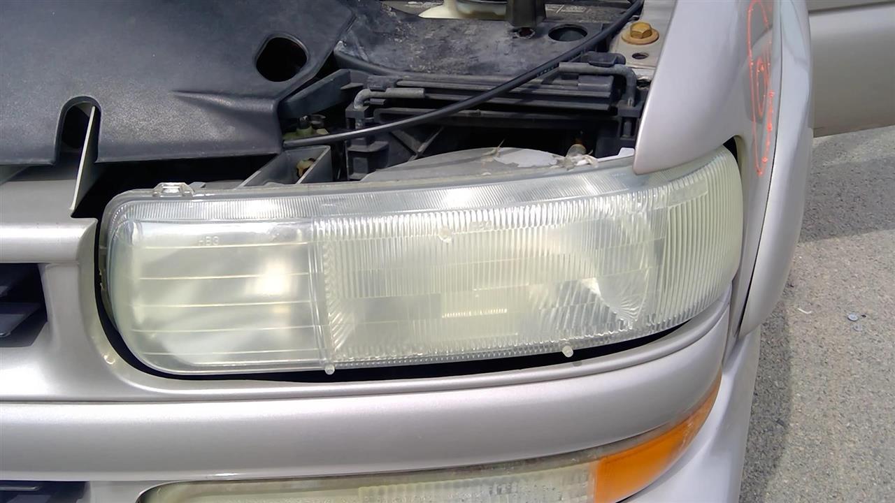 2004 CHEVROLET TAHOE  01-06 L. Headlight Assembly
