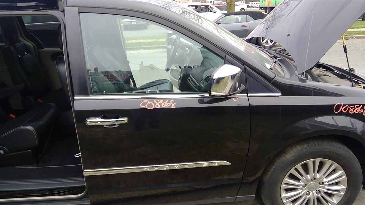 2015 CHRYSLER CHRYSLER (RWD) Door Assembly Front