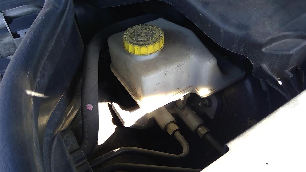 2013 JEEP GRAND CHEROKEE  11-15 Brake Master Cylinder