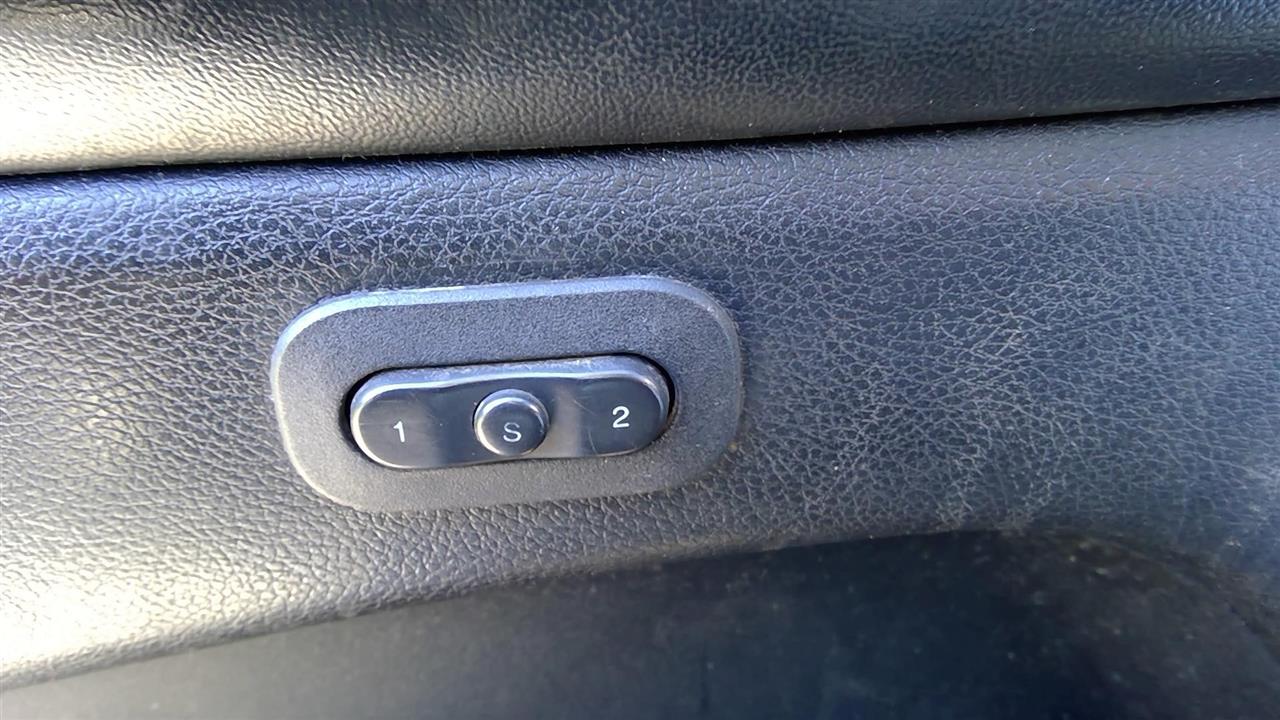 2013 JEEP GRAND CHEROKEE  06-14 Driver's; (LHD) Memory Front Door Switch