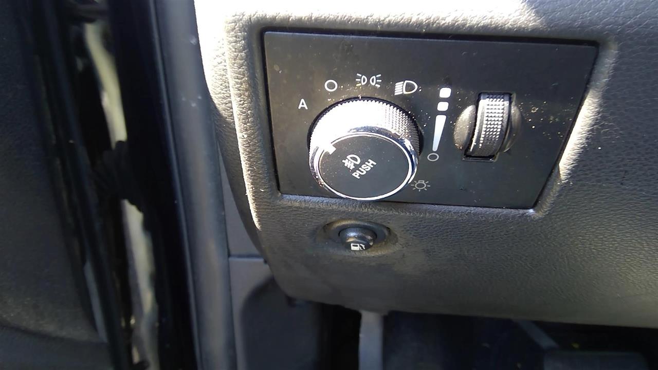 2013 JEEP GRAND CHEROKEE Dash Interior Seat Switch