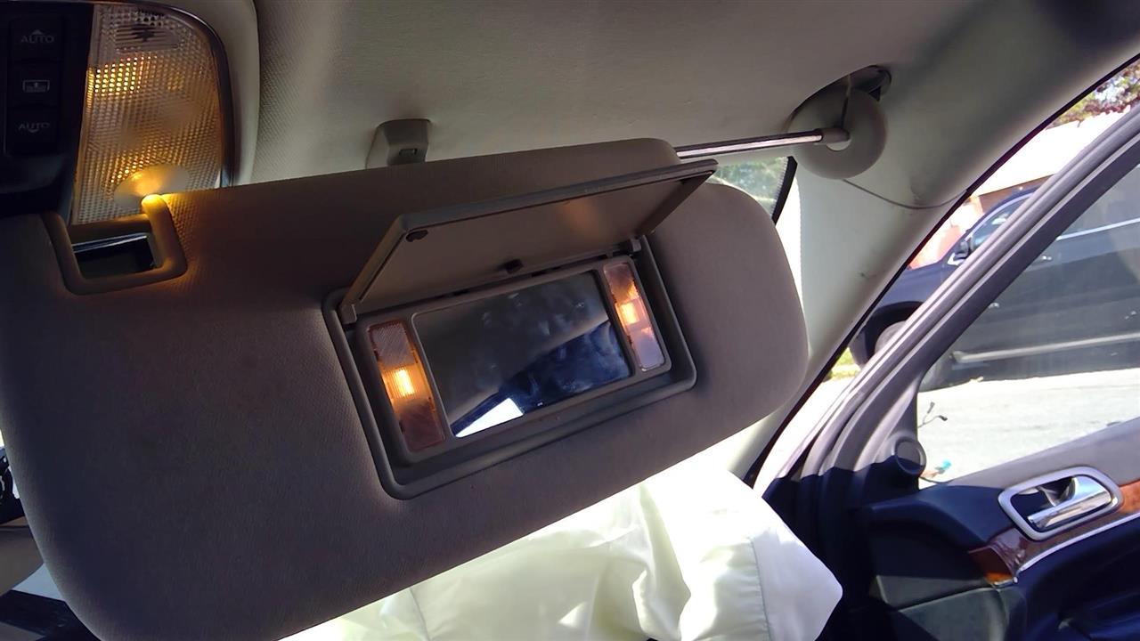 2013 JEEP GRAND CHEROKEE  13 W/illumination R. Sun Visor
