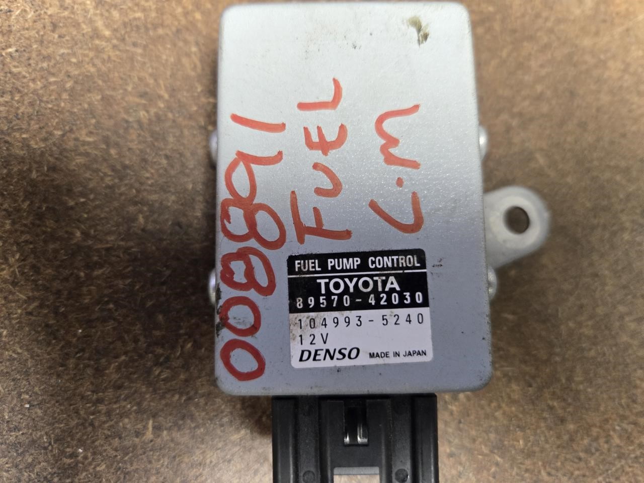 TOYOTA RAV4 2016-2018 Fuel Pump (LH inner quarter panel) Chassis Control Module