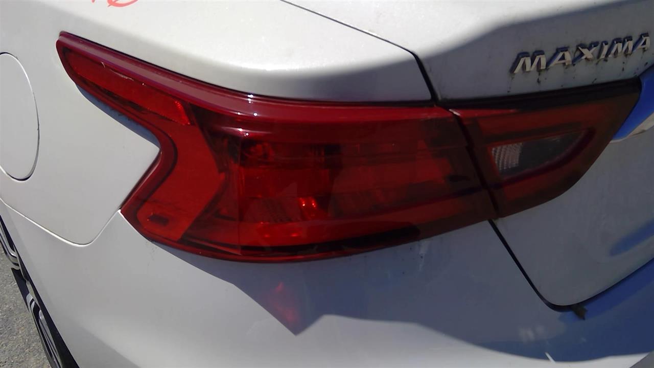 2017 DATSUN 810/MAXIMA Taillight