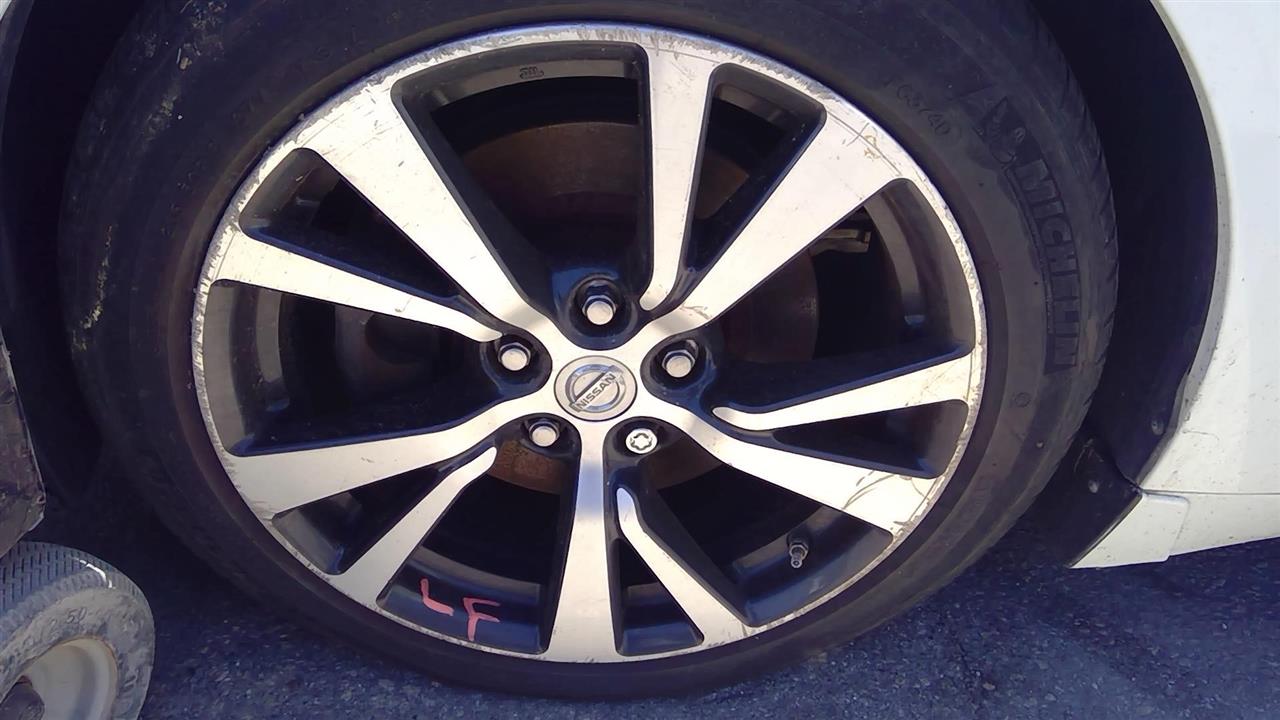 2017 DATSUN 810/MAXIMA Wheel