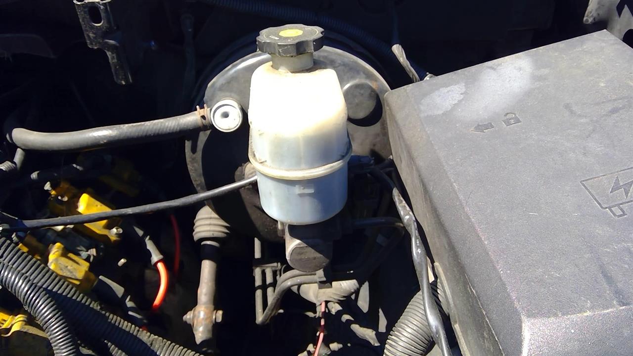 2009 CHEVROLET SUBURBAN 1500  09-14 Brake Master Cylinder
