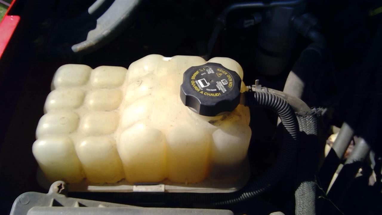 2004 CHEVROLET AVALANCHE 1500  04 W/low Coolant Sensor Coolant Reservoir