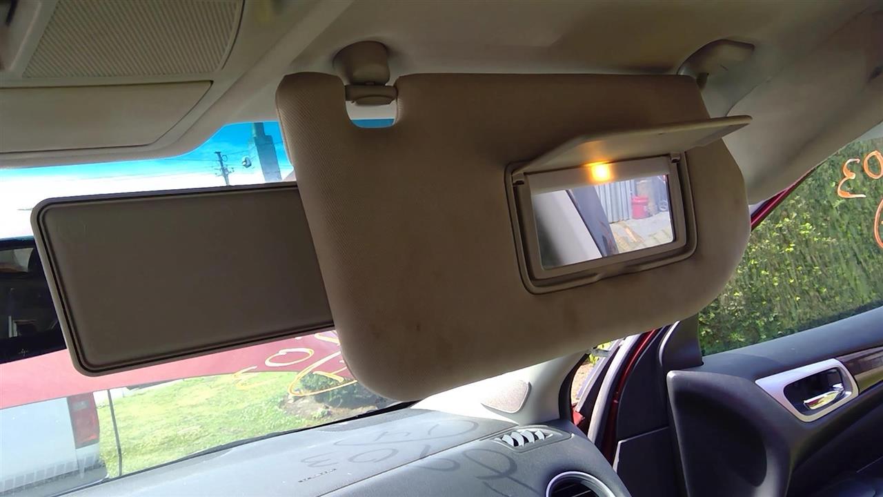 NISSAN PATHFINDER 2013-2018 w/illumination, R. Sun Visor