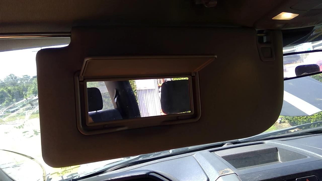 FORD F250SD PICKUP 17 Regular Cab, cloth, L. Sun Visor