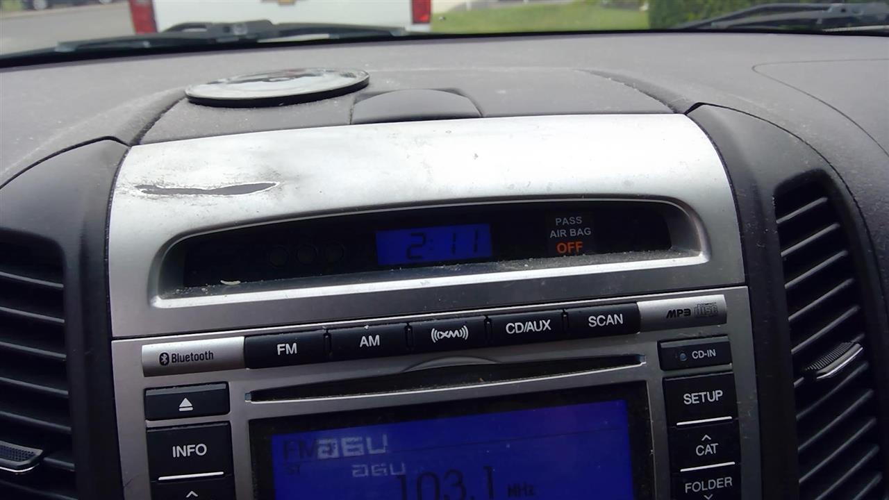 2011 HYUNDAI SANTA FE Clock